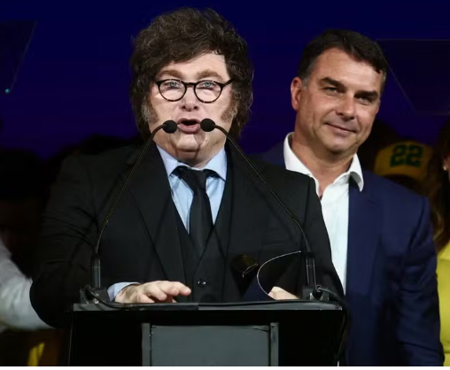 Governo chama embaixador do Brasil na Argentina para consultas após falas de Milei em evento do PL