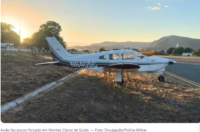 Avião faz pouso de emergência na GO-174, em Goias