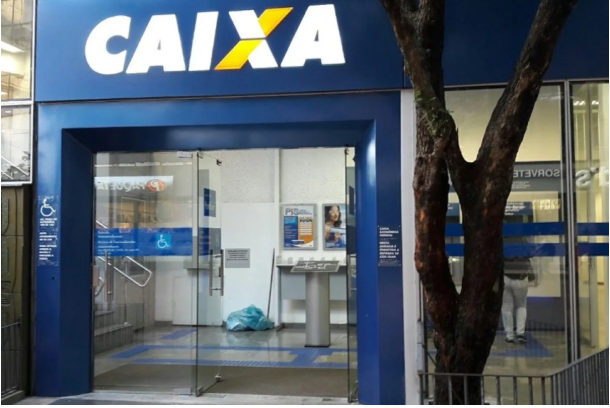 Bancários da Caixa Econômica Federal no DF aderem à paralisação nacional